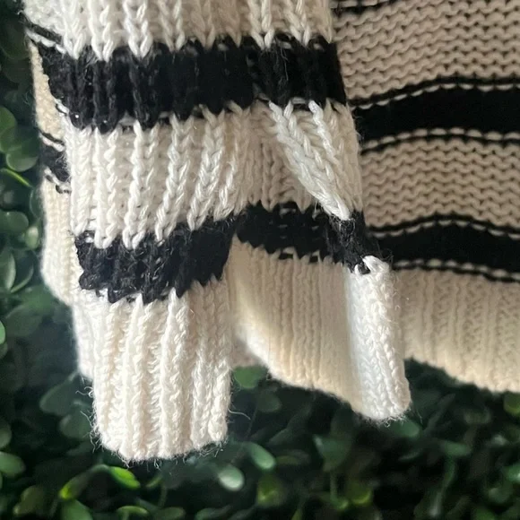 CHAPS Women's LIGHTWEIGHT 3/4 SLEEVE BOATNECK SWEATER - Picture 4 of 8